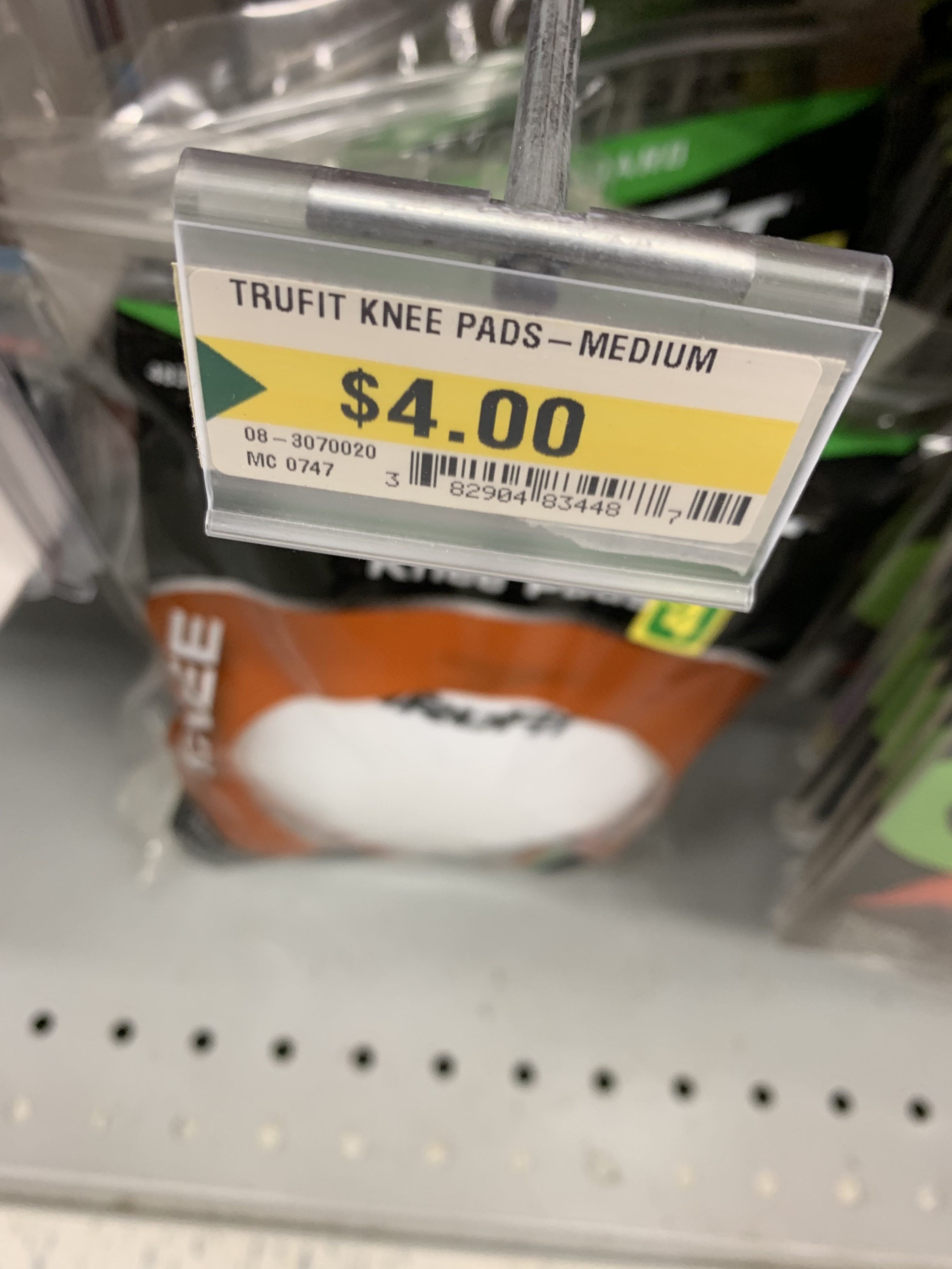 [Dollarama] 4Cup supporters, knee pads, bike gloves and portable