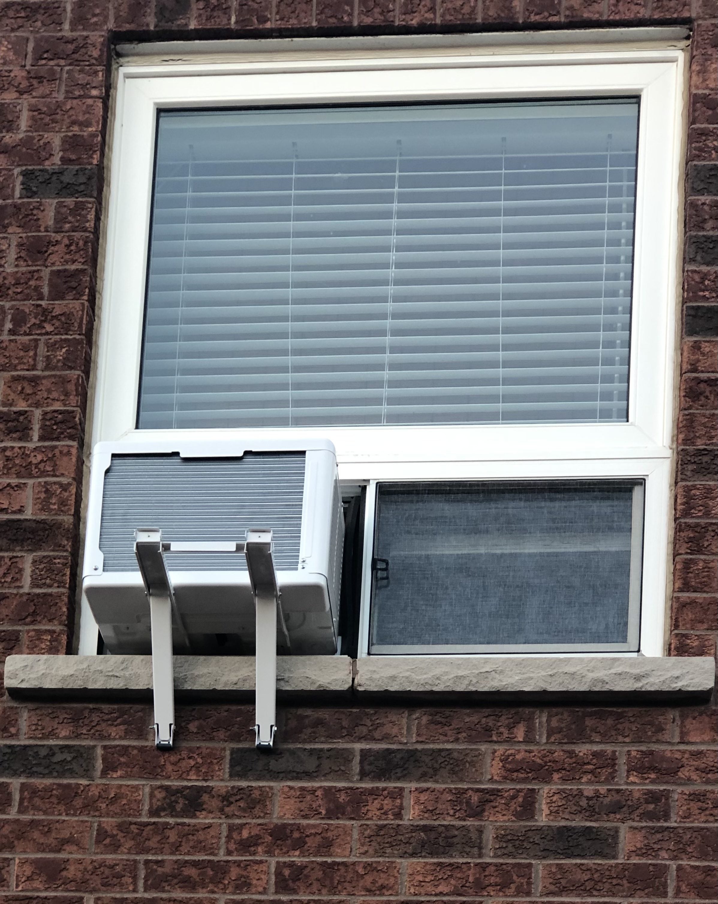 [Canadian Tire] Midea UShaped Window Air Conditioner, 10K BTU